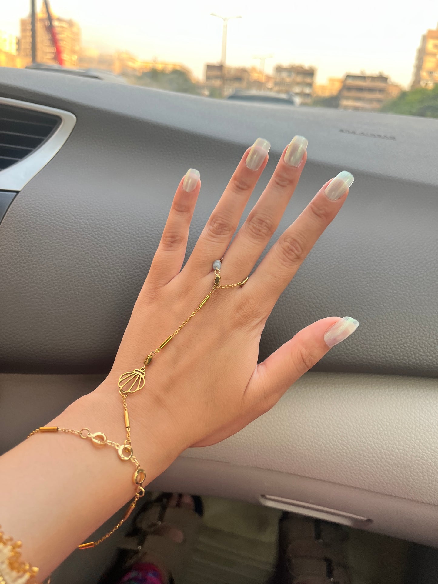 Handchain