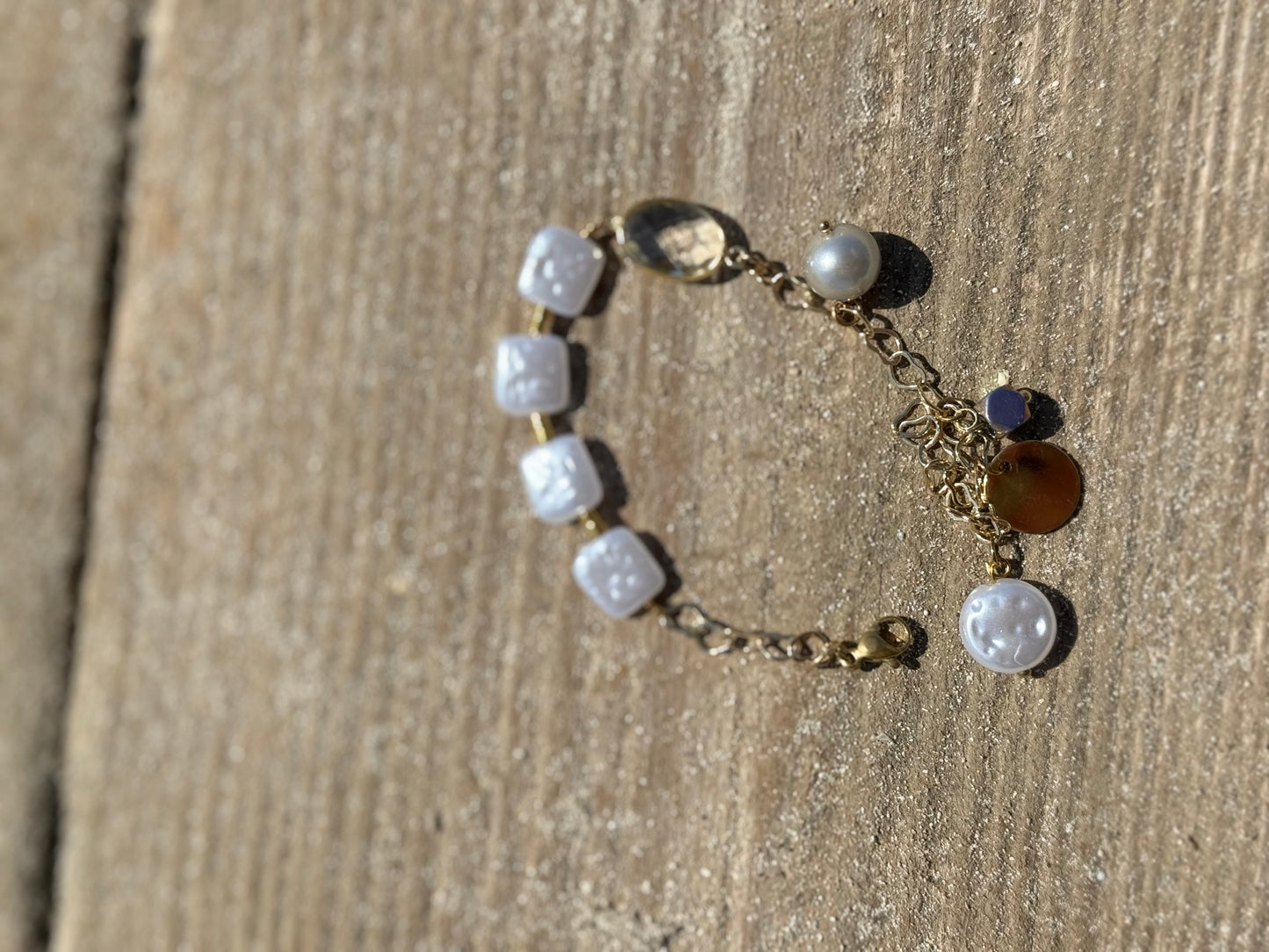 Pearl bracelet