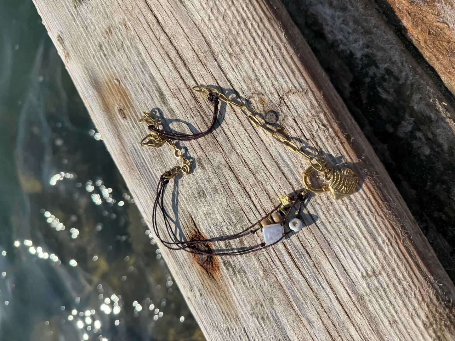 Thready necklace