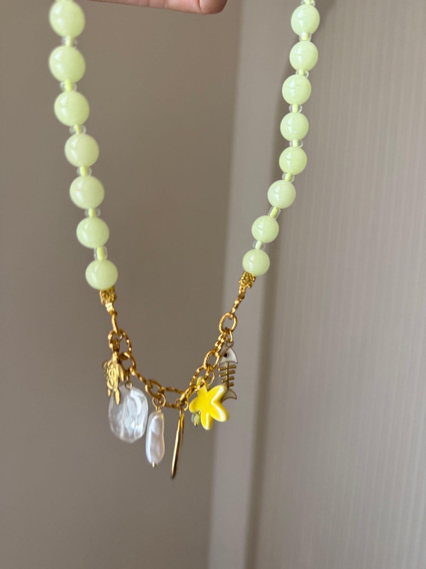 Neon chocker