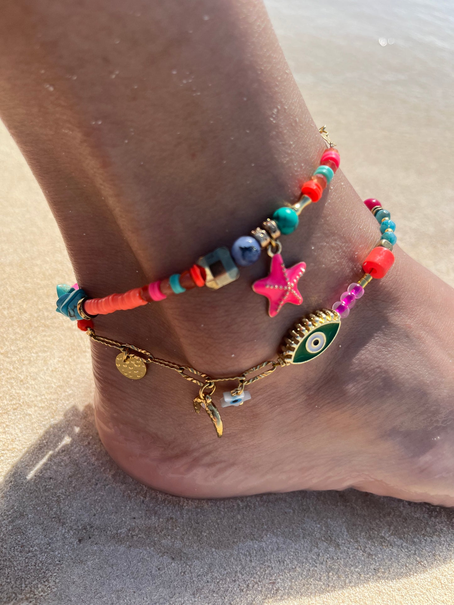 Sandy toes