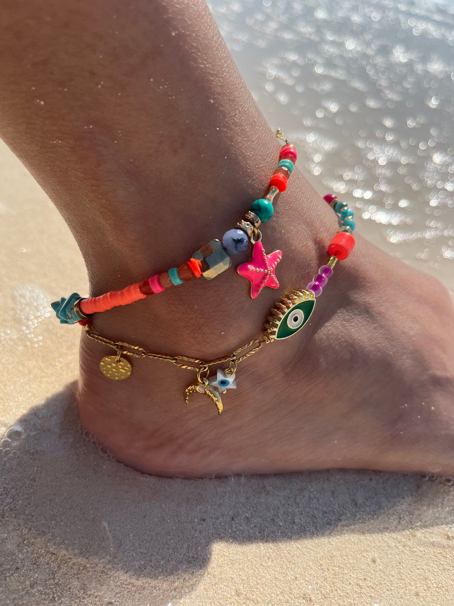 Sandy toes