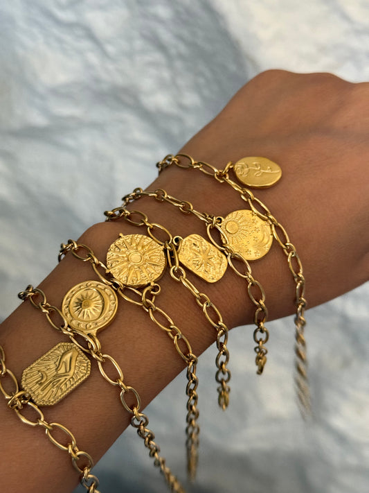 Pendant bracelet